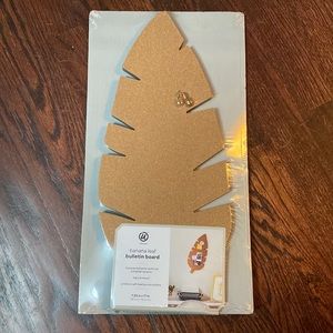 Banana leaf bulletin board